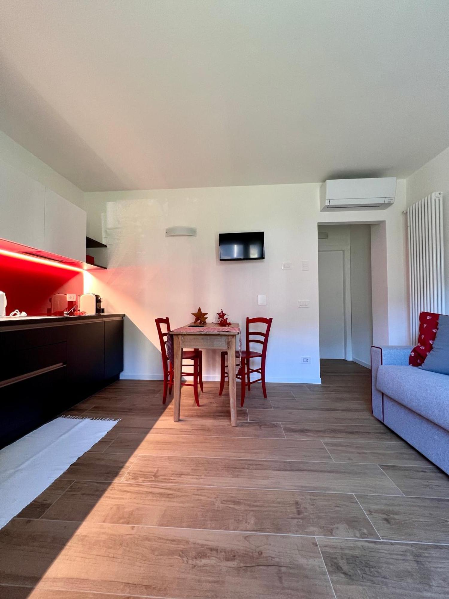 Casa Vacanze La Brenta Chiavenna Eksteriør billede