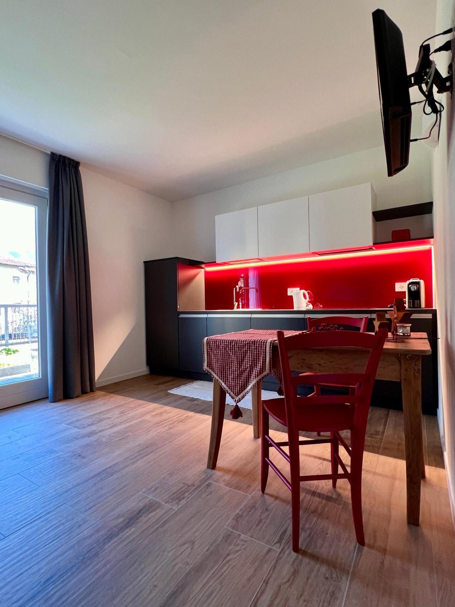 Casa Vacanze La Brenta Chiavenna Eksteriør billede